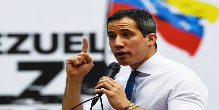 Guaidó denuncia persecución por parte del chavismo