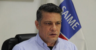 Vizcaíno: El Saime podrá imprimir 25.000 pasaportes diarios